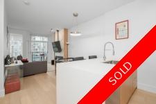 Coal Harbour Apartment/Condo for sale:  1 bedroom 689 sq.ft. (Listed 2022-06-18)
